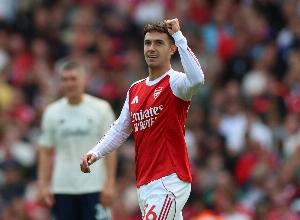 罗马诺：皇马计划明年重组中场，关注苏维门迪、麦克托米奈